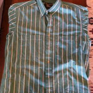 Burberry Sort Sleeve Shirt Size Medium